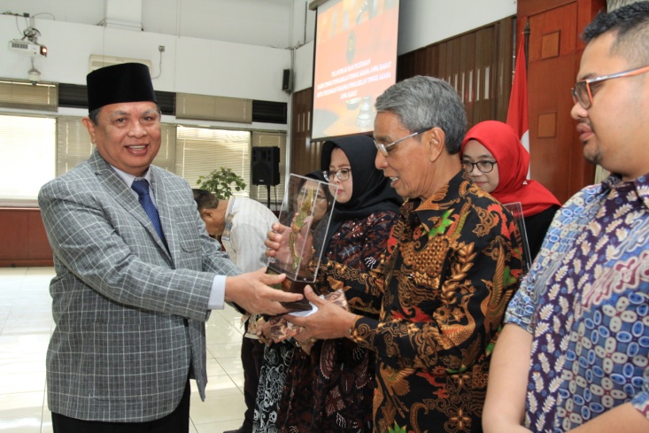 pelepasan 2